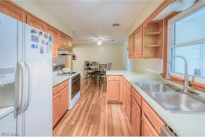 204 Ruth Street, Geneva, OH 44041 - Photo 8
