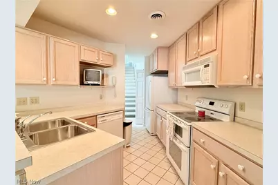 4084 Saint Andrews Court #2, Canfield, OH 44406 - Photo 8