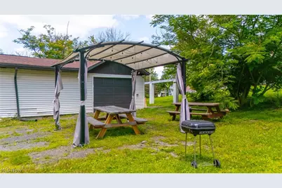 120 Winters Drive, Wintersville, OH 43953 - Photo 6