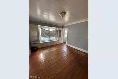 9426 Dickens Avenue, Loveland, OH 44104 - Photo 4