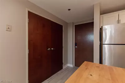 1133 W 9th Street #112, Loveland, OH 44113 - Photo 8