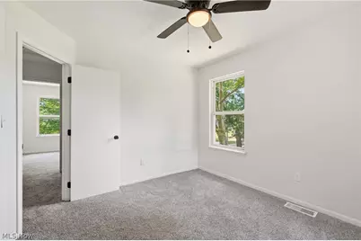 621 E 115th Street, Loveland, OH 44108 - Photo 18
