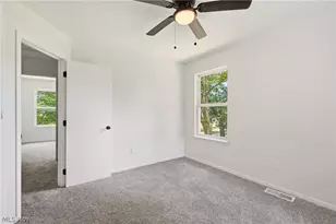 621 E 115th St, Loveland, OH 44108 - Photo 18