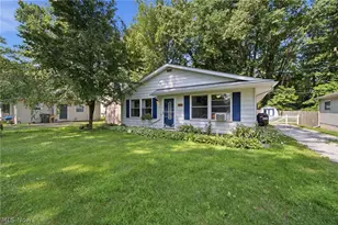 1982 Aberdeen Rd, Madison, OH 44057 - Photo 2