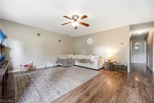 1982 Aberdeen Rd, Madison, OH 44057 - Photo 4