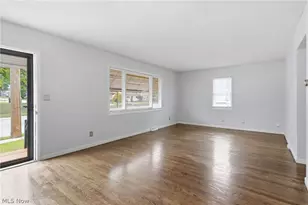 2849 Hudson Dr, Cuyahoga Falls, OH 44221 - Photo 10