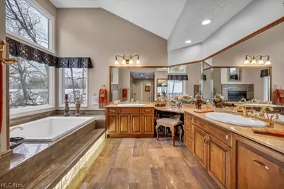 4670 Figgie Drive, Willoughby, OH 44094 - Photo 22