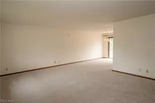 2421 Fairview Rd, Uniontown, OH 44685 - Photo 6