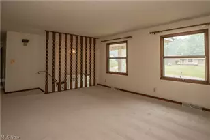 2421 Fairview Rd, Uniontown, OH 44685 - Photo 4