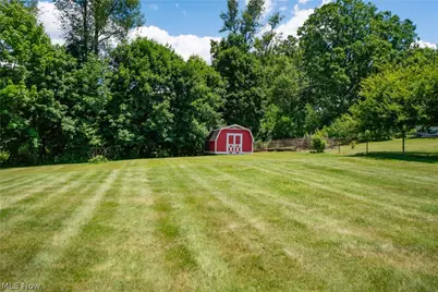 2421 Fairview Road, Uniontown, OH 44685 - Photo 38