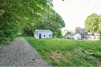 936 Green Avenue SW, Massillon, OH 44647 - Photo 10