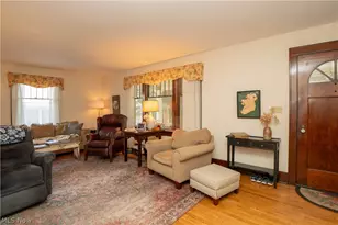 507 W Maple St, North Canton, OH 44720 - Photo 8