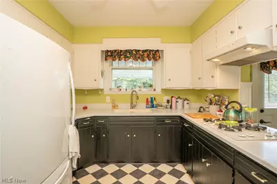 507 W Maple Street, North Canton, OH 44720 - Photo 14