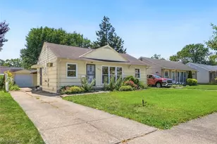 13819 Elsetta Ave, Loveland, OH 44135 - Photo 2