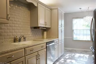 5999 Halle Farm Dr, Willoughby, OH 44094 - Photo 8