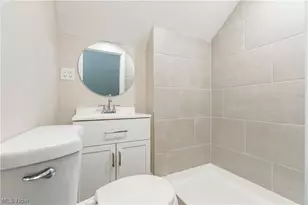 2100 Delmore St, Cuyahoga Falls, OH 44221 - Photo 24