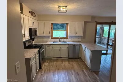 3874 April Drive, Uniontown, OH 44685 - Photo 16