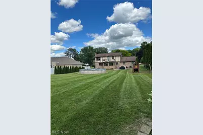 3874 April Drive, Uniontown, OH 44685 - Photo 2