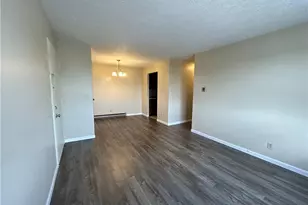 200 Fernwood Rd, Wintersville, OH 43953 - Photo 2