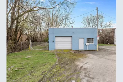 1494 Waterloo Road, Barberton, OH 44203 - Photo 24