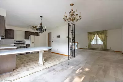 3726 Whitehouse Avenue NW, Canton, OH 44709 - Photo 14