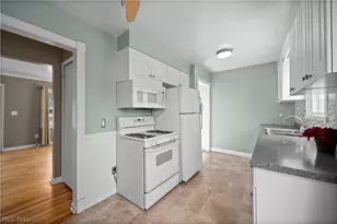 2583 E 38th St, Lorain, OH 44055 - Photo 12