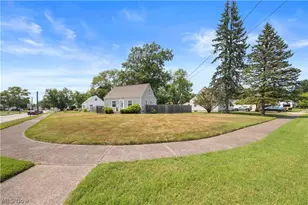 2583 E 38th St, Lorain, OH 44055 - Photo 8