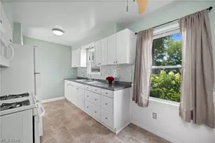 2583 E 38th St, Lorain, OH 44055 - Photo 12