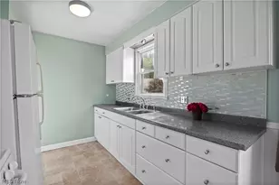 2583 E 38th St, Lorain, OH 44055 - Photo 14