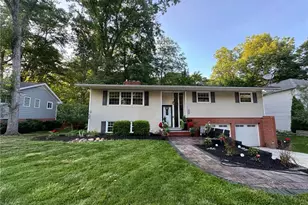 1883 Ashwood Dr, Akron, OH 44313 - Photo 2