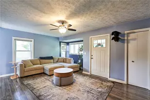 6586 Red Brush Rd, Ravenna, OH 44266 - Photo 2