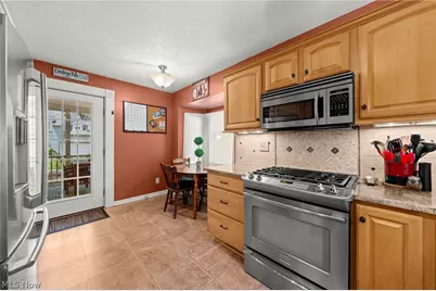 2353 Chestnut Boulevard, Cuyahoga Falls, OH 44223 - Photo 20