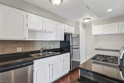 12900 Lake Avenue #327, Oakwood, OH 44107 - Photo 14