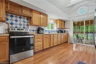 414 W Elm St, Kent, OH 44240 - Photo 6