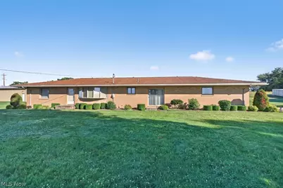 9015 Mapleton Street SE, East Canton, OH 44730 - Photo 4