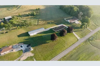 9015 Mapleton Street SE, East Canton, OH 44730 - Photo 8