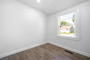 5635 Park St, Mentor on the Lake, OH 44060 - Photo 18