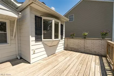 1042 Leighton Avenue, Cuyahoga Falls, OH 44221 - Photo 10