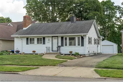 1042 Leighton Avenue, Cuyahoga Falls, OH 44221 - Photo 2