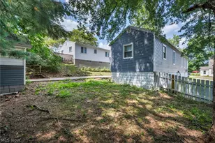 364 Rexford St, Akron, OH 44314 - Photo 8