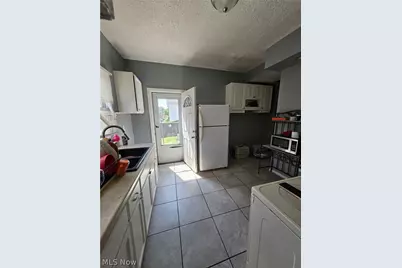 3192 W 58th Street, Loveland, OH 44102 - Photo 6
