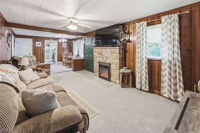 7676 Justus Avenue SW, Navarre, OH 44662 - Photo 10