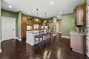 9288 Columbus Rd NE, Louisville, OH 44641 - Photo 10
