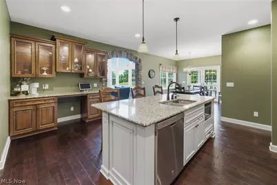9288 Columbus Road NE, Louisville, OH 44641 - Photo 12