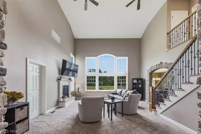 9288 Columbus Road NE, Louisville, OH 44641 - Photo 6