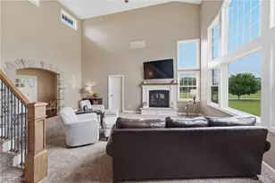 9288 Columbus Rd NE, Louisville, OH 44641 - Photo 8