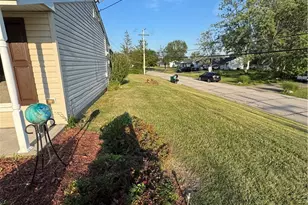 6215 Randolph Rd, Huber Heights, OH 44146 - Photo 12