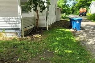 129 W Oak St, Kent, OH 44240 - Photo 2