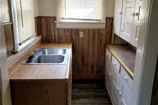 539 Kling St, Akron, OH 44311 - Photo 8