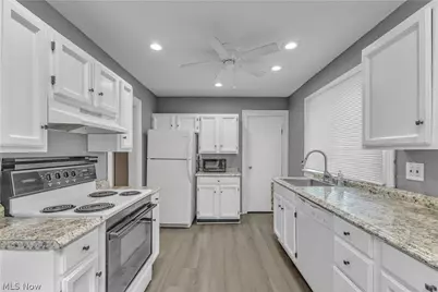 270 Pasadena, Elyria, OH 44035 - Photo 16